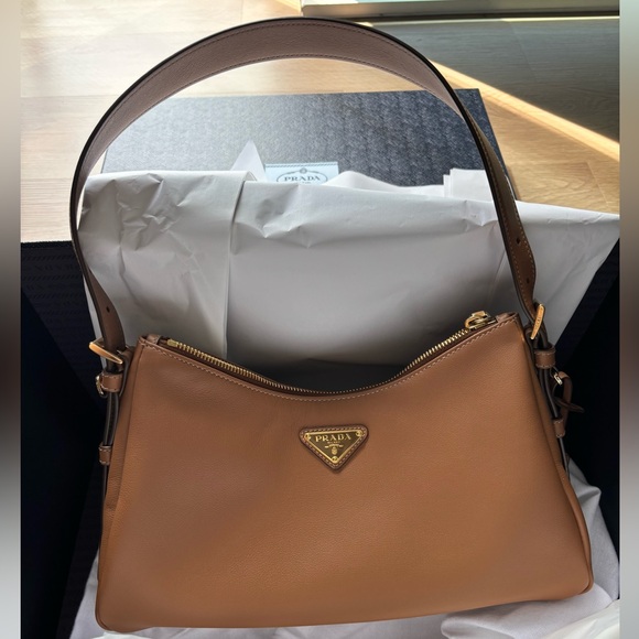 NEW Prada Aimee Shoulder bag - Picture 1 of 10